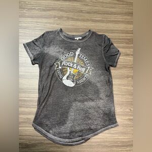 Maurice’s Rock & Roll Graphic Tee Size Medium